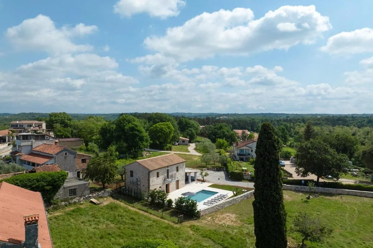 Villa Valeria Majkusi